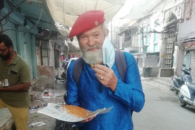 BlueCity Breakfast Walk - Stop 3: Shri Gangshyam Ji Maharaj Mandir for a calmer pause