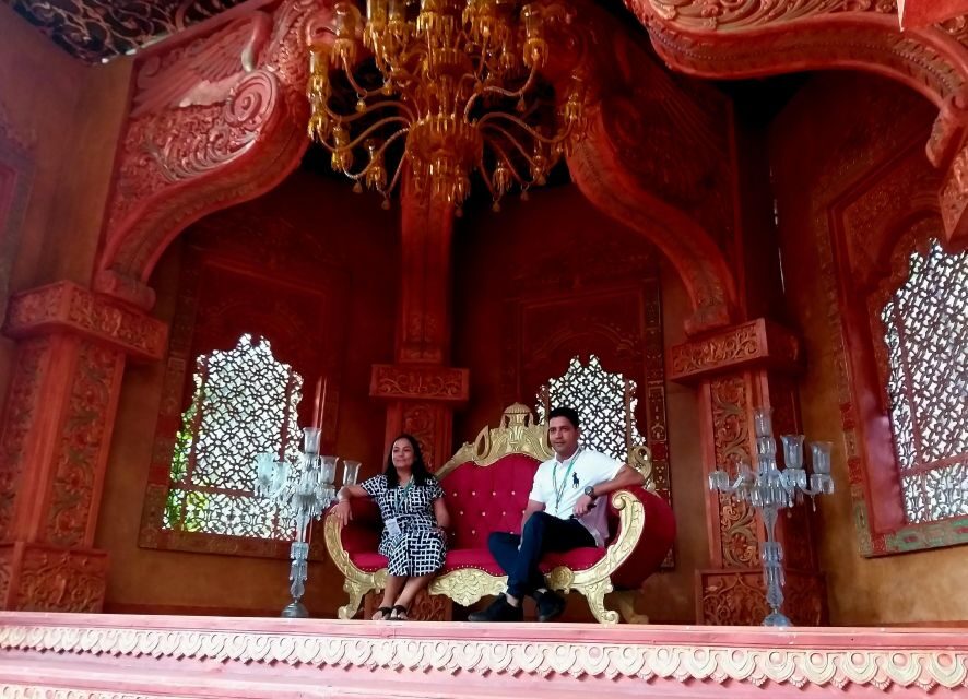 Bollywood Filmcity tour with Dance show. - Entering Film City gate to showtime rhythm