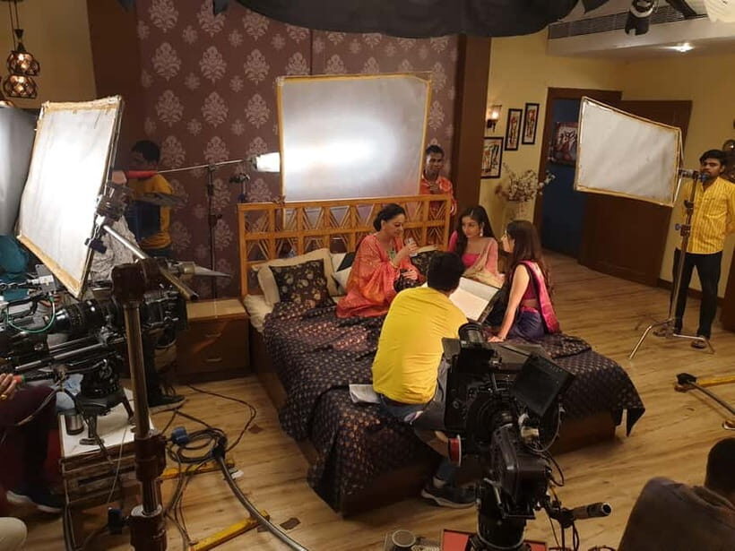 Bollywood Sightseeing and Celebrity Home Tour by Private Car - Duration and timing: planning from a 3-9 hour window