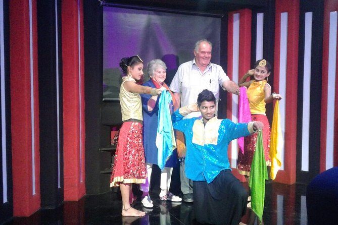 Bollywood Studio Tour in Mumbai - What you’ll notice about Bollywood production once you’re inside