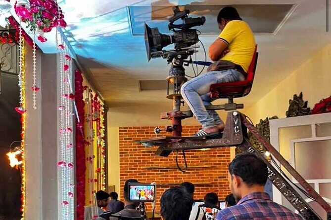 Bollywood Studio Tour with Guide and Transport - Comfort and Group Style: What a Private Tour Feels Like