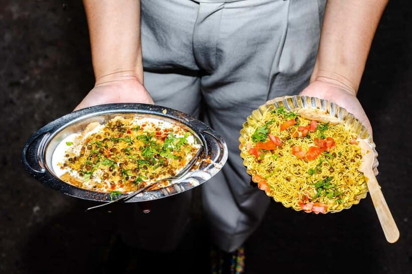Bombay Express Mumbai Food Tour with 15+ Tastings - Mangaldas district: why this stop helps you understand Mumbai beyond food