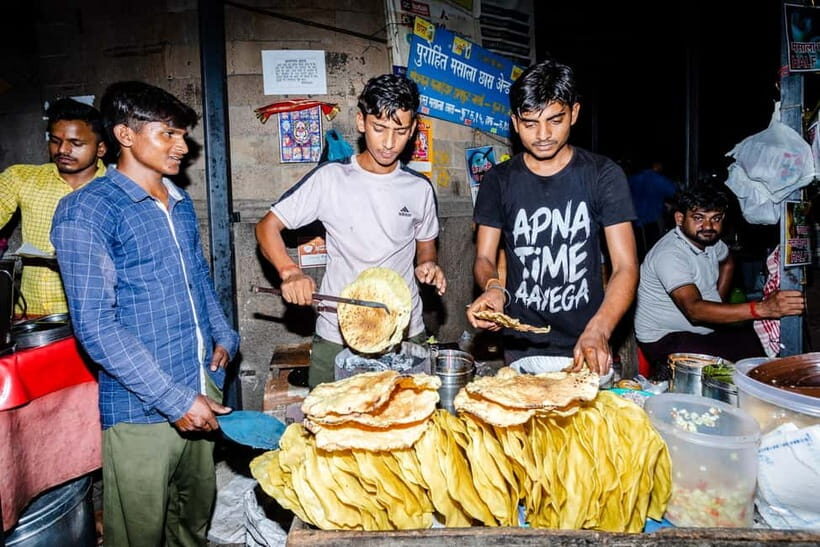 Bombay Express Mumbai Food Tour with 15+ Tastings - Pacing, group size, and what a “4-hour” food tour really costs you