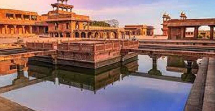 Book Official Tour Guide for Fatehpur Sikri. - A tight 2-hour route that still covers the core sights