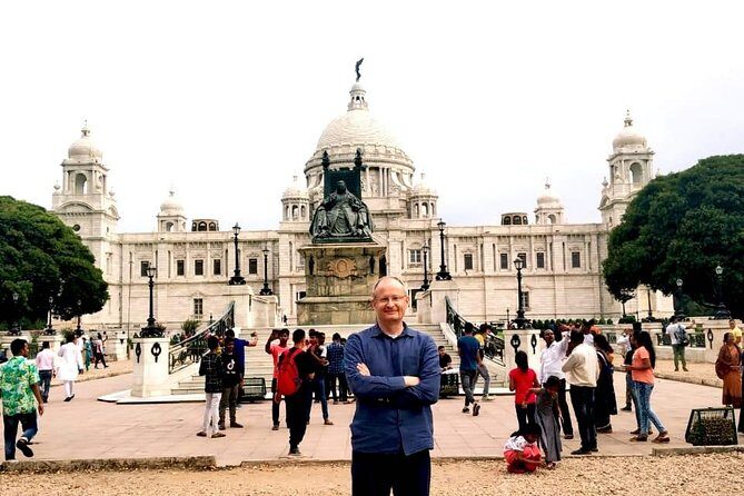 British Raj Heritage walk in Kolkata with guide - Job Charnock’s Mausoleum: The Founder Story Behind Modern Kolkata
