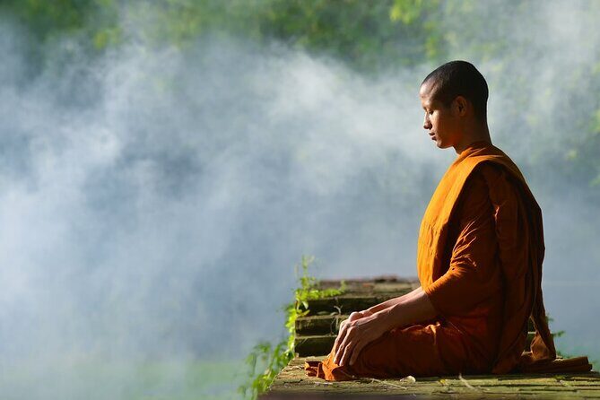 Buddhist Tour 7 Day - Day 2: the long Varanasi-to-Bodhgaya transfer and enlightenment focus