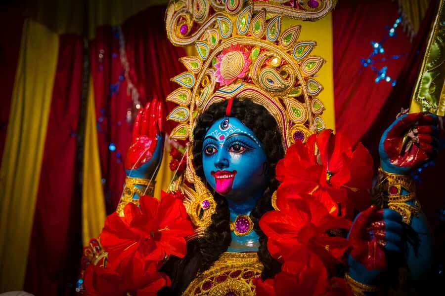Build Your Own: Customizable Private Tour of Kolkata - Flower Market and St. Paul Cathedral: sensory Kolkata without the chaos