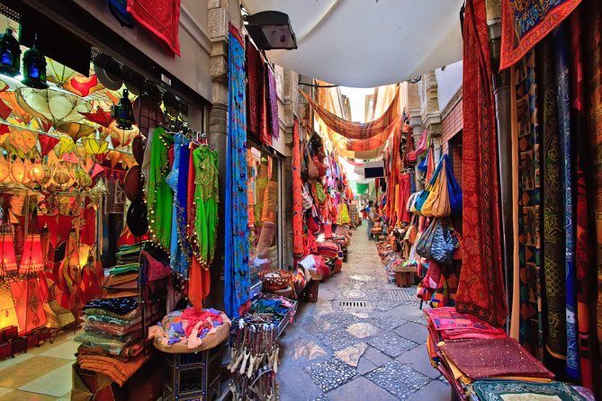 Bustling Markets of Delhi (Guided Half Day Shopping Tour) - Janpath Market and the Tibetan Market for take-home crafts