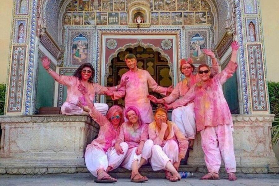 Celebrate Holi with Locals in Jaipur - Languages: communication that helps you actually join in
