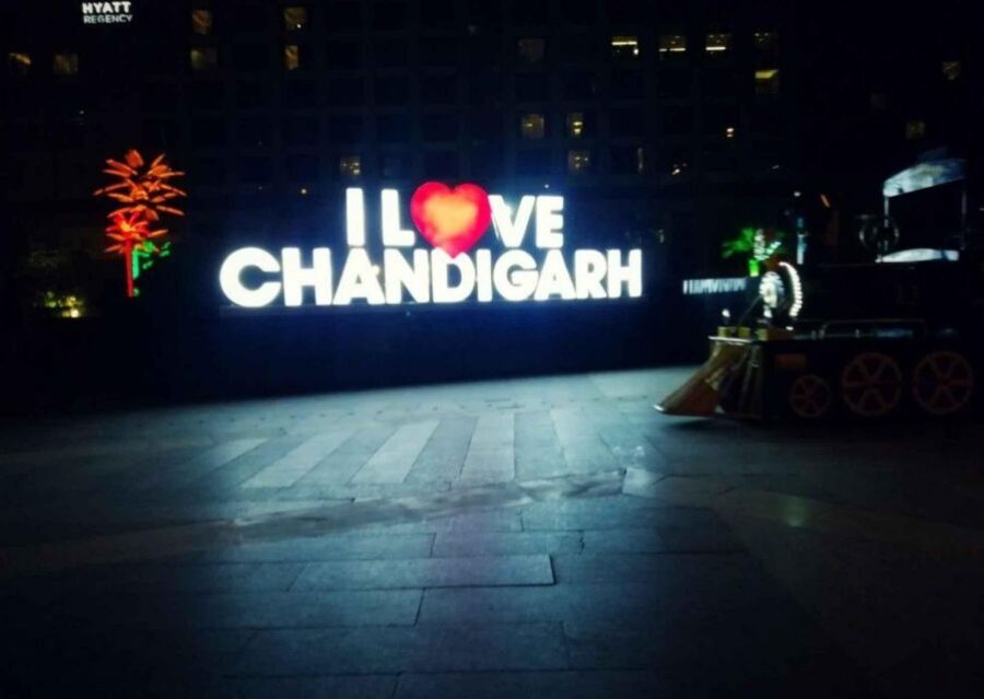 Chandigarh Nightlife Tour with shopping and food tasting - Punjabi Food Tasting: Chole Kulcha, Chaat, Namkeens, and Sweets