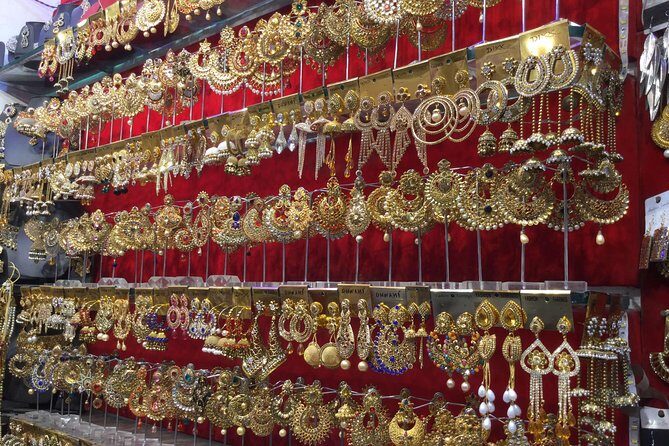 Chandni Chowk Textile Tour - Morning Pickup and Old Delhi Orientation