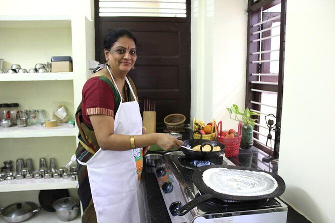 Chennai Super Market Tour and Cooking Class with a Fun Local - The hands-on cooking lesson: 4–5 vegetarian dishes, taught step by step