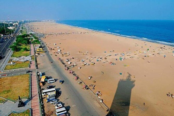 Chennai tour in car with guide-winner of traveller's choice award - Marina Beach: statues, the Jalikattu memorial, and lighthouse views