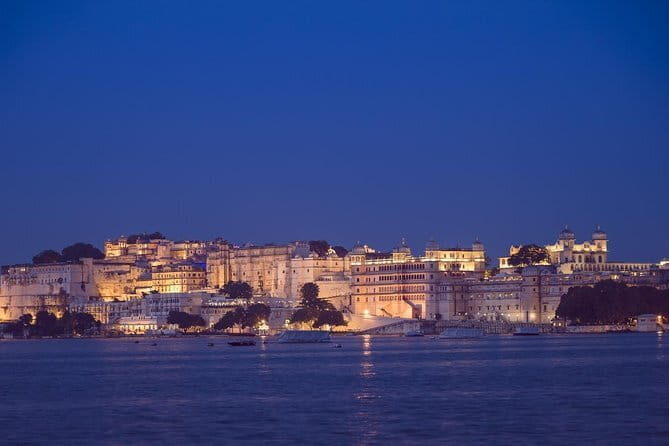City Palace Museum WALK " Travel With Chinmay - Evening slot (4:30–6:30): ghats, haveli, and old-city corners