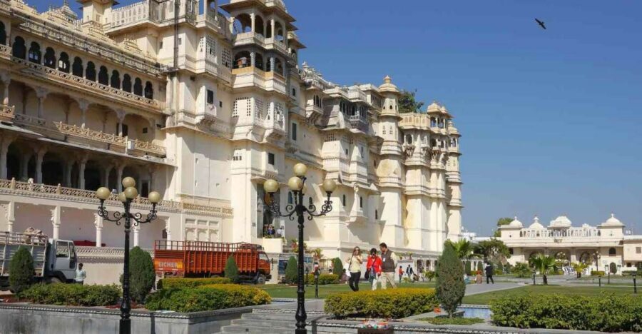 City Palace Udaipur Express visits with english speaks guide - City Palace Udaipur: What this tour is really about