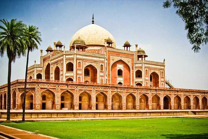 Classic India & Varanasi 11 Days - Ranthambore: two shared safaris plus Fatehpur Sikri stop