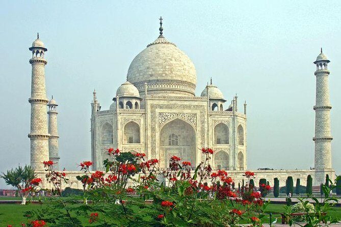 Classic India & Varanasi 11 Days - Jaipur highlights in one packed day: Amber Fort, City Palace, Jantar Mantar