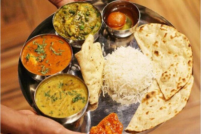 Cooking class & meal (Indian Food) with local family in Jaipur. - The home welcome: Ravi and Suman set the tone fast