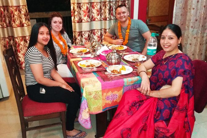 Cooking Demo + Lunch/Dinner and interaction with an Indian family @ Chez Anjali - The 5:00 pm start: welcome rituals and what to expect first
