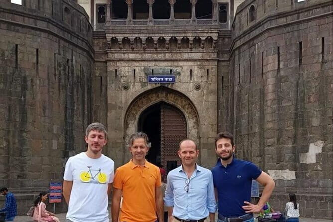 Culture trip in Pune to Aga Khan Palace, a dargah and temples - Local guiding style: what to look for with Vikas or Abhay