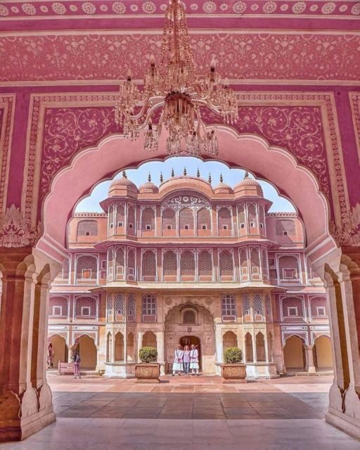 Culture walking and food tour with guide in Jaipur. - Meeting at Jantar Mantar: your smooth launch point