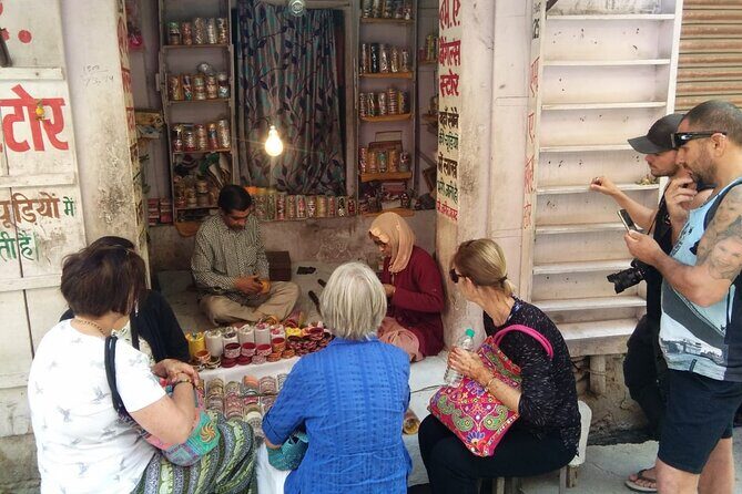 Cycle Through Jaipur's Charm - Cuisine|Heritage|Temple(Awarded) - Manihari bangle makers and the tactile side of Jaipur