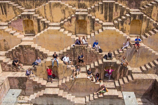 Cyclin'Jaipur - Amber Heritage walking Tour - Inside Amber Fort with a local who talks like a neighbor