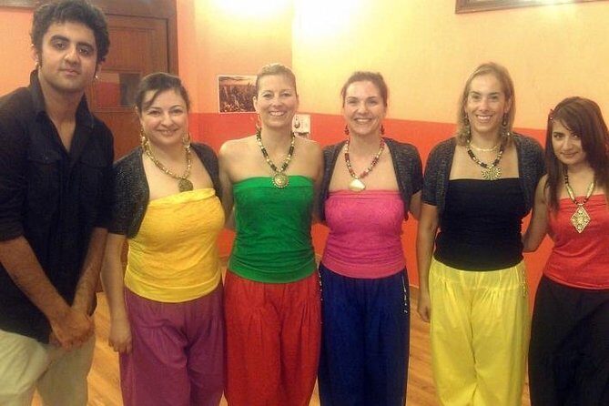 Dance Class in Delhi: Learn to Dance like a Bollywood Star - Key things to know before you go