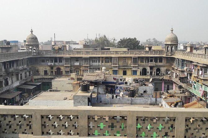 Day Tour of Delhi: Old and New with Local Experts - Entering the Walled Old City and Chandni Chowk’s Market Energy