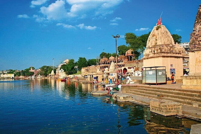 Day Trip From Indore To Ujjain Ancient Prime Meridian Of India - Mahakaleshwar Jyotirlinga Temple: where devotion meets the time theme
