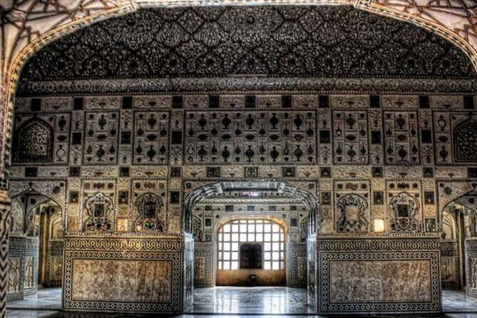 Day Trip to Agra from Delhi - The human touch: guides and drivers that make the day feel organized