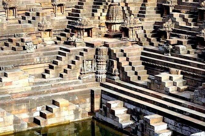 Day Trip to Statue of Unity (Guided Full Day Sightseeing Tour from Ahmedabad) - Stop 2: Sardar Sarovar Dam on the Narmada River