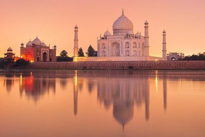 Day Trip to Taj Mahal from Delhi - Agra afternoon: a focused hour for heritage and handicrafts