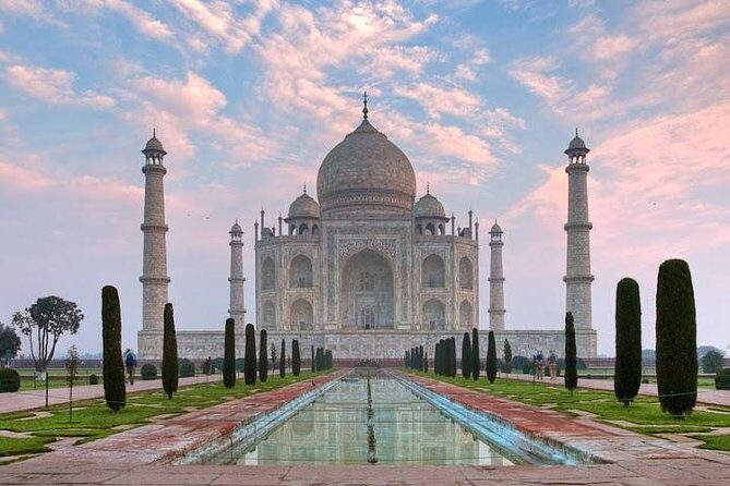 Day Trip to The Taj Mahal and Agra from Pune with Both Side Commercial Flights - Price and Logistics: What You’re Really Paying For