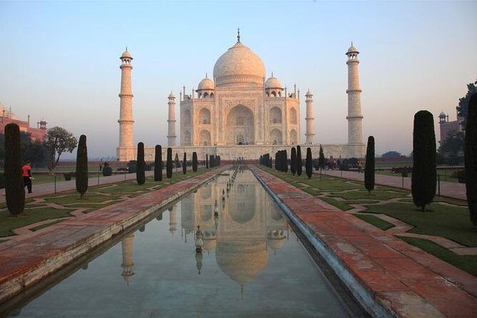 Day Trip to The Taj Mahal at Sunrise, Agra and Jaipur from Delhi - The guide and driver: where the experience feels personal