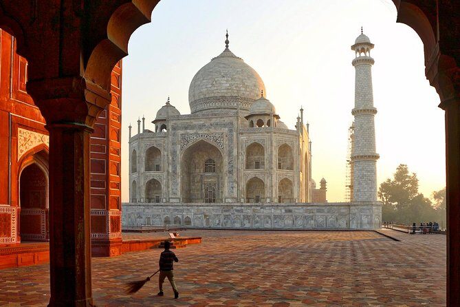 Day Trip to World's Greatest Monument of Love - Agra Tour from Delhi - Price and Value: What $80 Covers (and When It’s Worth It)