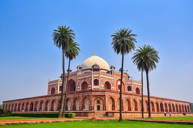 Delhi-Agra-Jaipur:- Privately Guided Golden Triangle Trip ( 5 Days/4 Nights ) - Day 1 in Delhi: Jama Masjid, Spice Markets, Old Quarters, and Akshardham Lights