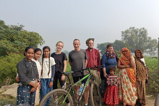 Delhi- Agra Long Distance Bicycle Trip - Chai, dhabas, lunch, and sugar cane juice moments