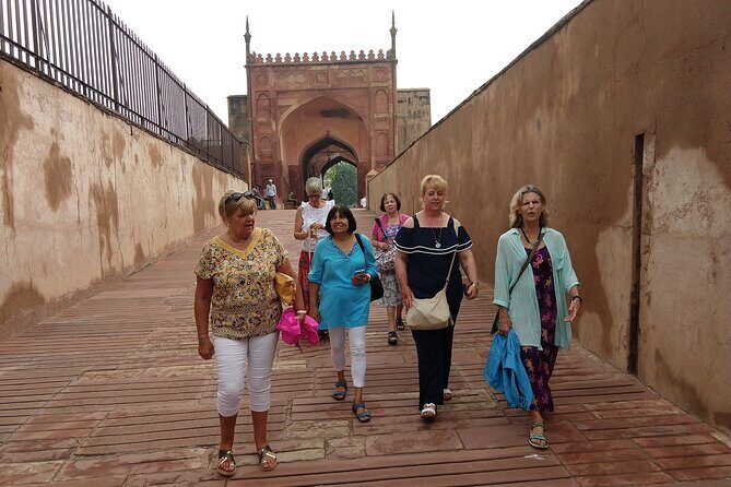 Delhi Agra Overnight - What the Tour Feels Like: Guided, Efficient, and Built for First Timers
