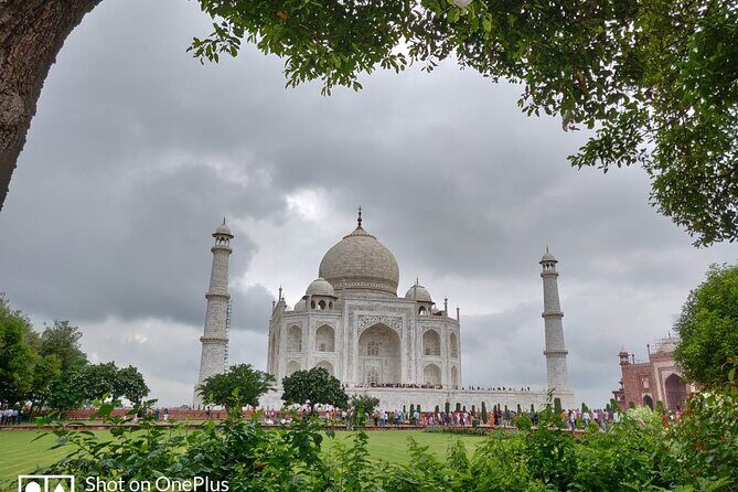 Delhi Agra Same Day Tour By Toyota Luxury Car. - What’s Included (And What You’ll Need to Pay Separately)
