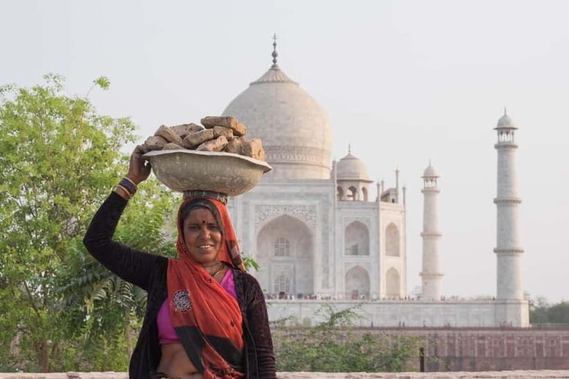 Delhi: Airport to Airport Layover Taj Mahal City Tour By Car - The road between Delhi and Agra: where the comfort really shows up