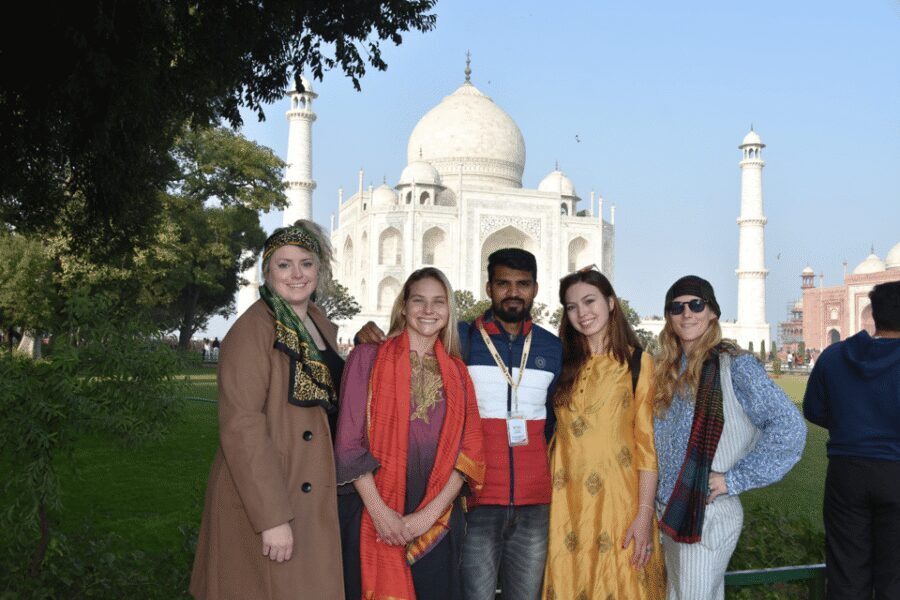Delhi: Airport to Airport Layover Taj Mahal City Tour By Car - Taj Mahal with skip-the-line entry: what you gain in real time