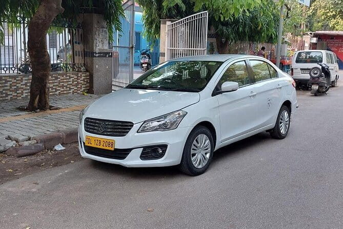 Delhi Airport to hotel private transfer - Meeting Your Driver at Delhi International Airport Exit Gates