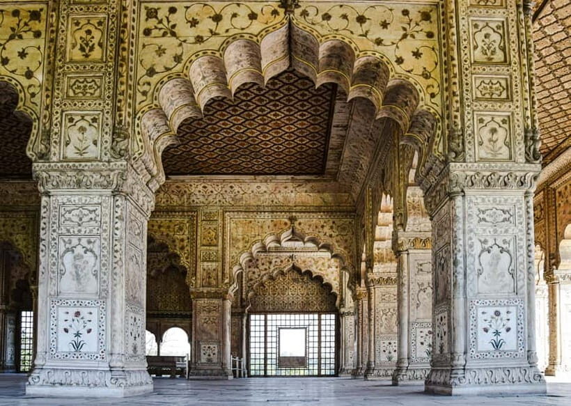 Delhi Airport to Taj Mahal Tour Instant Booking - Who this tour suits (and who should skip it)