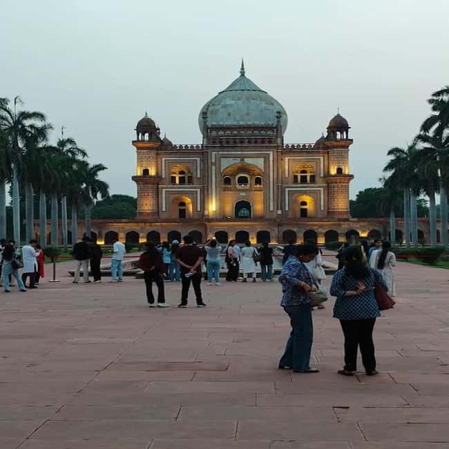 Delhi: Akshardham Temple, India Gate & Safdarjung Night Tour - Key takeaways before you go