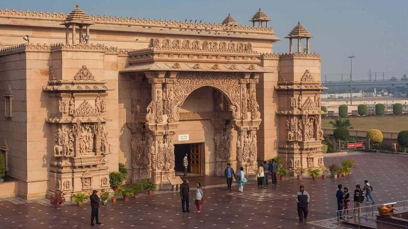 Delhi: Akshardham Temple Tour with Light and Water Show - Who should book this Akshardham tour