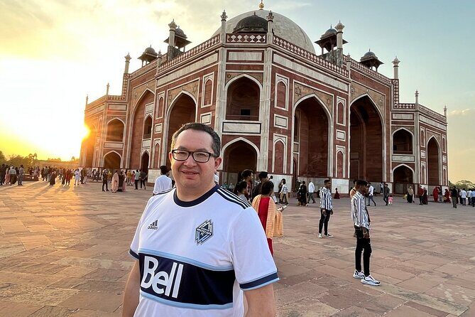 Delhi All Inclusive Half Day City Tour With Guide - India Gate on Rajpath: War Memorial Views and a Short Walk