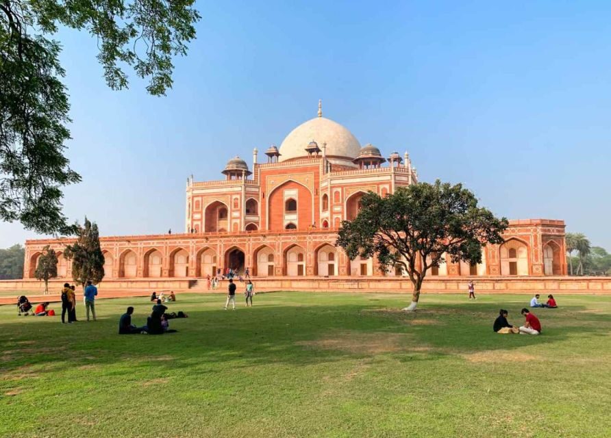 Delhi: City Tour of Old Delhi & New Delhi with Private Guide - Old Delhi on Rails: Red Fort Photo Stop, Jama Masjid, and Chandni Chowk by Rickshaw