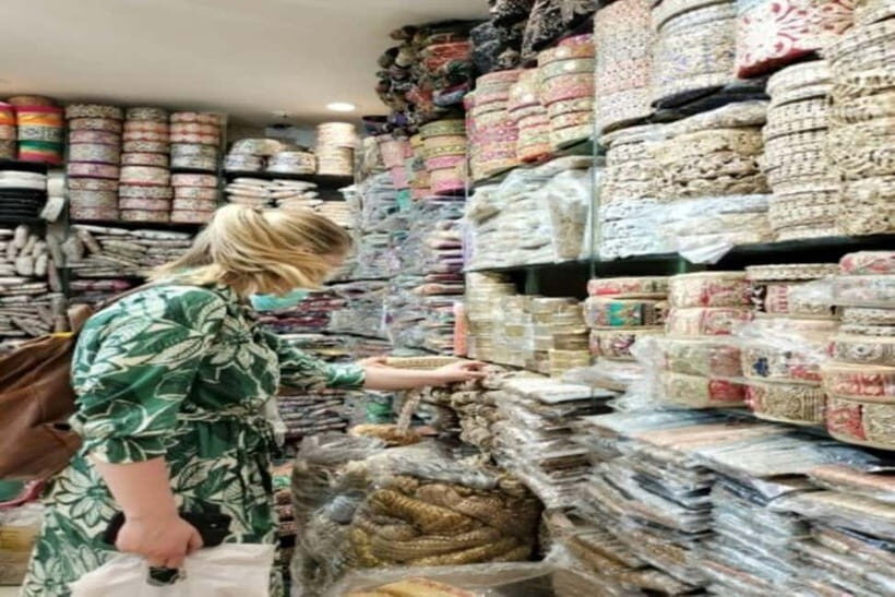 Delhi: Customized Shopping Tour with Female Consultant - Getting around: AC comfort, plus tuk-tuk/rickshaw for tight lanes