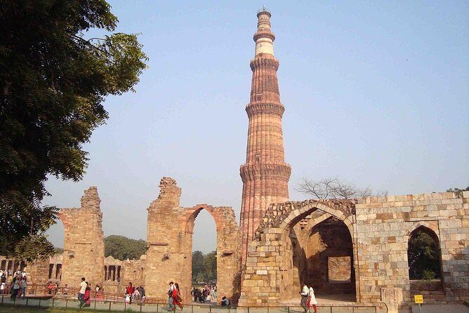 Delhi Day Trip - Old Delhi vs New Delhi: how the route balances mood and meaning